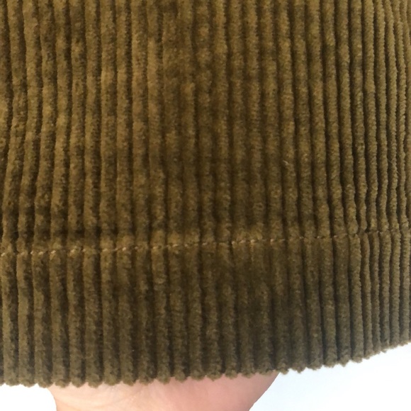 Madewell olive green corduroy mini skirt - Picture 2 of 5